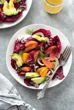 Radicchio Salad with Avocado, Fennel and Orange is a winter salad bursting with sweet and savory flavor and tossed in a tangy citrus vinaigrette! #vegan #salad #radicchio Salad With Citrus Vinaigrette, Salad With Citrus, Winter Salads, Winter Salad Recipes, Fennel Recipes, Radicchio Salad, Italian Chopped Salad, Citrus Vinaigrette, Salad With Avocado