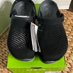 Crocs Literide 360 Clog Color Black/Slate Grey Size M4/W6 Retail $59.99 Absolutely New Nwt Casual Black Clogs With Arch Support, Sporty Black Fade-resistant Clogs, Black Synthetic Clogs With Arch Support, Black Casual Waterproof Clogs, Sporty Black Breathable Clogs, Sporty Black Clogs With Cushioned Footbed, Black Non-slip Comfortable Clogs, Black Slip-resistant Clogs For Sports, Black Waterproof Functional Clogs