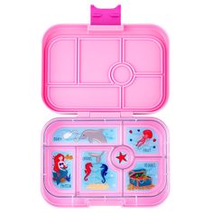 Dive into a sea of fun with this delightful Mermaid themed Yumbox. Yumbox Original's 6-compartment bento box simplifies creating balanced meals with its built-in illustrated nutritional guide. Stress-Free, Kid-Friendly Lunches: Yumbox is perfect for toddlers, with 6 compartments suited for ages 2-7, promoting nutritious meals. The silicone-lined lid ensures each compartment is individually sealed and leakproof. Easy for Tiny Fingers: The single latch design allows even the smallest hands to easi Lunchbox Containers, Kotak Bento, Kotak Bekal, Bento Box Kids, Food Groups, Making Lunch, Paris Theme, Food Trays