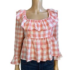 Entro Womens Ruffle Peplum Blouse Checkered Plaid Pink White Tied Back Small. Size: Small Pink/White Bust: 32 1/2 To 34 In Waist: 29 In Length: Approx 20 In In Excellent Condition New With Tags. Peplum Blouse. Ruffley. Ties In The Back. Bracelet Length Sleeves. Smocking In The Back. Woven Cotton Material. Cute Checkered Plaid Print. Short In Length Borderlining Cropped. Trendy Fitted Gingham Blouse, Chic Plaid Summer Tops, Cute Ruffled Summer Blouse, Cute Ruffled Blouse For Summer, Spring Day Out Plaid Tops, Spring Plaid Tops For Day Out, Chic Plaid Blouse For Daywear, Chic Plaid Tops For Day Out, Summer Long Sleeve Blouse With Ruffles