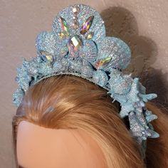 Mermaid Seashell Crown with real shells and starfish.Blue with AB glitter and rhinestones.Made on a comfortable headband.Perfect for Mermaid costume or cosplay.Beach wedding headpiece.Renfair headband Beach Wedding Tiara, Mermaid Hairband, Sea Witch Crown, Mermaid Crown Tiaras, Pearl Crown Mermaid, Seashell Headband, Seashell Crown Mermaid, Mermaid Seashell