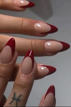 Burgundy Acrylic Nails, Burgundy Nail Designs, Deep Red Nails, Kutek Disney, Wine Nails, November Nails, Nagel Tips, Smink Inspiration, Makijaż Smokey Eye