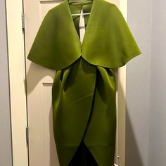 Asos Size 8 Nwt Never Been Worn Spring Formal Dress With Open Front, Spring Formal Open Front Dresses, Fitted Formal Dresses With Open Front, Green Open Front Dresses For Spring, Green Midi Dress Formal, Crinoline Dress, Maxi Bodycon Dress, Midi Dress Formal, Dresses Green