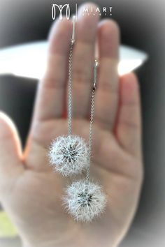 This is the original gift - long earrings made like a dandelion. Each parachute is made by me manually. He is not real. Parachutics hold very well, you can not worry about breakage. They will come to you beautifully packaged and not spoiled. Dandelions are made on 925 silver earring. The length of the entire earring is 8 cm (3,15 in), the length of the chain is only 6 cm (2,35 in) The diameter of the ball is 2.0 cm (0.8 in) At your request, you can change the diameter of the ball and replace the White Hypoallergenic Dangle Threader Earrings, Fairycore Earrings, Cottagecore Earrings, Long Dangle Earrings, Funky Jewelry, Mori Girl, Fantasy Jewelry, Jewelry Inspo, Dream Jewelry