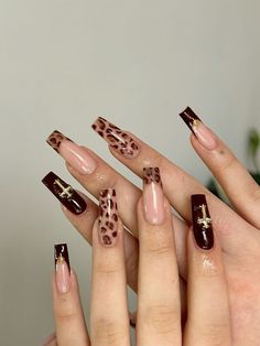 Dark Leopard Print Nails, Brown Red Nails Design, Leopard And Gold Nails, Brown And Leopard Nails, Italian Acrylic Nails, Dark Red And Brown Nails, Dark Brown Nails With Design, Brown Y2k Nails Acrylic, Brown Leopard Print Nails