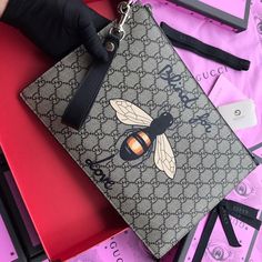 SC - GCI Bags - 2941 A+ Excellent Quality; Contact us if you've any questions in your mind. Gucci Wallet, New Handbags, Crossbody Shoulder Bag, Gucci Bag, Fashion Statement, Contact Us, Wellness Design, Clutch Bag, Paper Bag