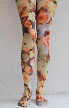 Floral designs made using the most advanced printing technology in Japan. Durable, comfortable, and above all beautiful. Funky Tights, Cool Tights, Leg Warmers Pattern, Floral Tights, Sheer Socks, Printed Tights, Colored Tights, Tights Socks, Patterned Tights