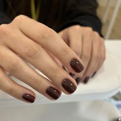 Espresso Nail Color, Espresso Brown Nails, Dark Brown Short Nails, Milk Chocolate Nails, Aestethic Nails, Espresso Nails, Chocolate Brown Nails, Shellac Nail Colors, Nails Press Ons