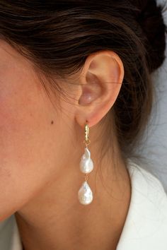 Lustre Double Baroque Pearl Mini Hoop Earrings Christine Elizabeth, Wedding Jewelry Bride, Affordable Fine Jewelry, Jewelry Bride, Elizabeth Jewelry, Interchangeable Earrings, Simple Hoop Earrings, Silver Wedding Jewelry, Baroque Pearl Earrings