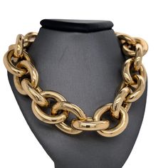 𝓦𝓮𝓵𝓬𝓸𝓶𝓮 ♥ A true statement piece, Our "Bella" Jumbo Statement Link Chain handcrafted in high quality 14K Italian Yellow Gold. The chain is made in high polished gorgeous yellow gold seamless links with an endless clasp closure with safety hook. The chain is truly a statement piece, durable and heavy. The chain is made to order in 19" heavy links. If you desire a length that is not listed below, kindly send us a message. *Please check measurements below, items may appear larger on the scre Bold Chunky Gold Jewelry, Chunky Chain Link Jewelry For Formal Occasions, Formal Chunky Chain Link Jewelry, Chunky Link Jewelry For Formal Occasions, Formal Round Chunky Chain Necklace, Formal Chunky Link Jewelry, Gold-tone Chunky Chain Necklace, Chunky Chain Link Necklace, Gold-tone Chunky Oval Link Jewelry