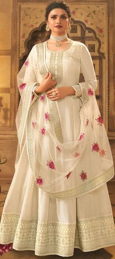 White and Off White color Salwar Kameez in Dolla Silk fabric with Thread, Zari work Long Anarkali Gown, Silk Anarkali Suits, Party Wear Gowns, Silk Anarkali, Gown With Dupatta, Long Anarkali, Gown Suit, Salwar Kamiz, Designer Anarkali