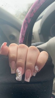 December Nails Medium Length, Cute Mexico Nails, Korean Nail Inspo Cute, Nail Inspo Boyfriend Initial, Latina Short Nails, Acrylic Nails On Black Skin, Medium Length Nails Acrylic Square Design, Acrylic Nail Designs With Flowers, Nails Acrylic Latina