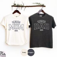 These trendy matching senior mom and senior dad shirts are perfect for parents of a class of 2025 graduate. This shirt has a distressed vintage look graphic and the year can be altered if required. The shirt has a unisex fit. Please see the size chart and fit guide in the listing photos. 💗 Items are available for purchase separately. The price is for 1 shirt, purchase 2 shirts to make a set.  STYLE GUIDE * Comfort Colors® * Quality unisex crewneck tee * Relaxed fit with tubular body * Pre-shrun Senior Mom 2025, Casual T-shirt For College And Father's Day, Casual College T-shirt For Father's Day, Casual Custom Print T-shirt For Graduation, Casual Letter Print Shirt For Graduation, Customizable Casual T-shirt For Graduation, Customizable Casual Tops For Graduation, Casual Shirt With Custom Print For Graduation, Customizable Casual T-shirt For Graduation Gift