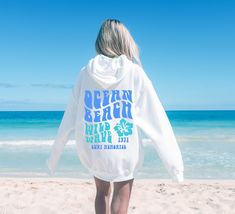 White Cotton Hoodie For Vacation, Oversized Hooded Top For Vacation, White Hoodie Sweatshirt For Summer, White Summer Hoodie, Summer Vacation Hoodie In Relaxed Fit, White Trendy Summer Hoodie, White Summer Hoodie Sweatshirt, Trendy White Summer Hoodie, Hooded White Tops For Beach Season