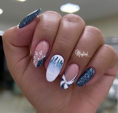 Fall Nail Art Ideas, Nail Art Noel, Subtle Nail Art, Ideas For Autumn, Simple Fall Nails, Christmas Gel, Bridal Nail Art, Fall Nail Trends, Fall Nail Art Designs