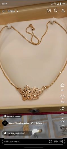 Gold Mantika, Gold Design Jewellery, Gold Locket Design, Indian Gold Necklace Designs, Beaded Wedding Jewelry, Simple Necklace Designs, Delicate Gold Bracelet