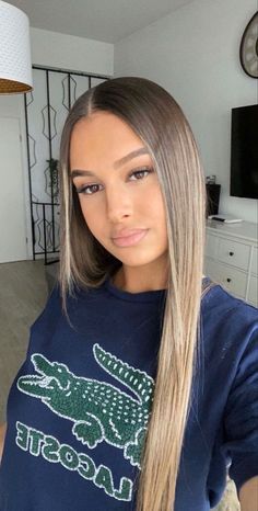 Balayage Straight Hair, Perfect Blonde Hair, Rambut Brunette, Brown Hair Looks, Brown Hair Inspo, Dyed Blonde Hair, Fake Account