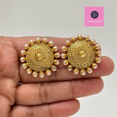 Bollywood Pearl Stud Earrings/Indian Studs/Indian Earrings/Indian Jewelry/Kundan Studs/Sabyasachi studs/Bridal Jewelry/Indian wedding Antique Plain Earring With Gold Plating Height = 27 mm || Width = 27 mm This is 100% Handmade jewelry. So Color, shades, and texture displayed may slightly vary from the actual product due to digital image limitations. We request you to consider these minor variations. Please expect the possibility of some slight imperfections when buying handmade jewelry. If you have any questions, please message or email us. Arrives in a gift box. Please let me know if you have any questions. Thank you so much for visiting my shop. Heavy Temple Jewelry Pearl Earrings For Celebration, Festive Round Pearl Earrings With Intricate Design, Gold Bridal Earrings For Reception, Gold Round Bridal Earrings For Reception, Kundan Pearl Round Earrings In Temple Jewelry Style, Kundan Pearl Earrings For Temple Jewelry, Gold Round Earrings For Reception, Intricate Round Pearl Earrings For Diwali, Diwali Pearl Earrings With Intricate Design