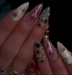 Lady Gaga Nails, Crystal Nail Art, Acrylic Nails Almond Shape, Long Acrylic Nail Designs, Nails Now, Studded Nails, Almond Acrylic Nails, Crystal Nails, Luxury Nails