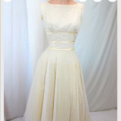 Soft Yellow, Beautiful Vintage Day Dress. Used For Derby. Matching Hat Available. Perfect Condition. A-line Lined Wedding Dresses, Lined Fit And Flare Dress For Wedding, Wedding Fit And Flare Lined Dress, Spring Wedding Vintage Dress Lined, Spring Wedding Vintage Lined Dress, Vintage Day Dress, Dancing Dress, Soft Gamine, Swing Dancing