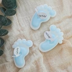 Make your baby shower party extra memorable with a unique keepsake for your guests! These miniature baby shower candle favors for boy designed by Sweet Baby Co. is a precious concept perfect for remote baby showers, gender reveal announcements, drive by baby showers, recuerdos para nina and more! This set includes: 10 blue miniature baby feet candles, each measuring 2" x 1 3/8" x .75" with a detachable "Oh Baby!" tag. Please remove tag before burning. All candles are hand made from 100% all natu Baby Shower Favors Candles, Baby Shower Candle Favors, Baby Shower Candles, Shower Party Favors, Small Party, Boy Diy, Baby Shower Crafts, Baby Shower Party Favors, Candle Favors