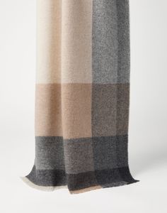 Wool and cashmere checked twill scarf The season’s colors enrich this soft and warm wool and cashmere scarf’s classic plaid pattern. Scarf For Man, Tuxedo T Shirt, Checked Scarf, Scarf Hat, Scarf Men, Eyewear Womens, Boutique Online, Cashmere Scarf, Shirt Skirt