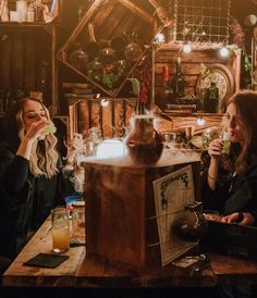 Witchy Bar Aesthetic, Magic Cafe Aesthetic, Witch Restaurant, Bar Foods Pub, Key Harry Potter, Witchy Bar, Magical Cafe, Potion Bar, Fantasy Bar