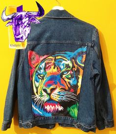 Jumper Ideas, Personalized Jacket, Denim Art, Painted Denim Jacket