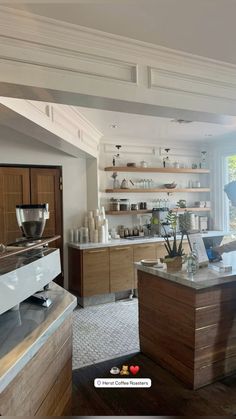 the kitchen is clean and ready to be used as an appliance for cooking