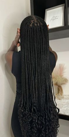 Braids For Black Hair With Curls, Small Knot Less Boho Braids Hairstyles, Cute Braided Hairstyles Box Braids, Semi Medium Knotless Braids, Long Braids For Black Women With Curls, Long Black Braids With Curls, Long Black Braids With Curls At The End, Small Knotless Braids With Curls At The End, Long Knotless Box Braids With Curls