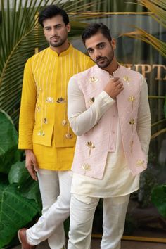 Style Indian Fashion, Indo Western Outfits For Men, Kurta Designs Men's, W Pictures, Mens Indian Wear