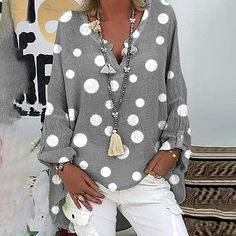 Modern White Polka Dot Relaxed Gray Blouse Tunic Top Look Boho Chic, Boho Chique, Grey Blouse, Top Shirt Women, Styl Boho, Chic Look, Loose Blouse, Cheap Fashion, Pullover Designs