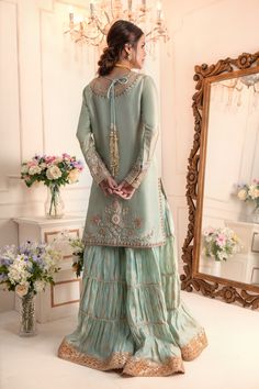 Tissue Dupatta, Pakistani Dresses Party, Dabka Work, Designer Outfit, Punjabi Outfits, Desi Aesthetic, Pakistani Fashion Party Wear, Short Shirt, Pakistani Wedding Dresses