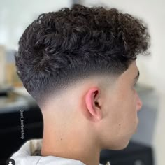 Low Fade Curly Hair, Faded Haircut, Boys Curly Haircuts, Very Short Hair Men, Clipper Cut