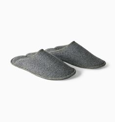 Where the Italian-crafted Arlo slipper remains minimal in design, it is a maximalist in the category of comfort, with a sublimely soft boiled wool construction that adds warmth and cozy comfort to the everyday Boiled Wool, Beds For Sale, Mens Slippers, Bedding Collections, Comforters Cozy, Bath Decor, Sales Gifts, Table Linens, Decor Gifts