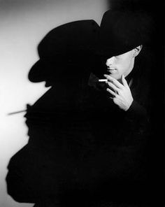 Jim Ferreira Noir Photography Film Noir Photography, Noir Photography, Classic Film Noir, Fritz Lang, Shadow Photography, Foto Tips, Black And White Film, Neo Noir, Style Noir