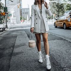 Blazer Street Style, Blazer Plus Size, Style Parisienne, Street Style Fall Outfits, Estilo Preppy, Looks Street Style, Nyc Fashion, Fall Street Style, Blazer Outfits