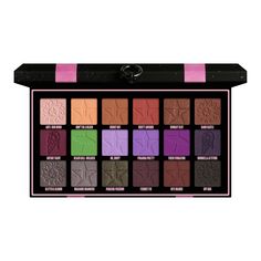 Gothic Beach Palette – Jeffree Star Cosmetics Gothic Beach, Beach Palette, Beauty Killer, Lip Primer, Pigmented Lips, Pigment Eyeshadow, Mystical World, Gothic Makeup, Color Corrector