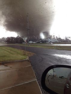 I dont love this photo, but it is the best one I've seen of the F4 that hit my town.  Terrifying. Thank God we were not home.  I dreamt of them repeatedly over the years after a smaller storm hit my school in the 90's.  Kind of unnerving for this to occur again. How do you settle your mind when your bad dreams 'come true'?  Mother Nature sucks!  Its been a tough year in IL.    (Photo credit: Cami Avis, Washington) Strange Weather, Storm Photography, Wild Weather, Stormy Weather, Wild Nature, Natural Phenomena