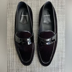 New Men's "Magnanni" Stunning Black-Tie Black Velvet & Black Patent Leather Trim, Size: Eu-42, Us-9, Made In Italy Mens Brown Penny Loafers, Navy Loafers, Black Leather Dress Shoes, Penny Loafers Men, Black Suede Loafers, Black Leather Dresses, Maroon Leather, Patent Leather Loafers, Leather Dress Shoes