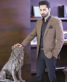 Men Coat Outfit, Man Coat, Danish Taimoor, Wedding Dresses Men Indian, Stylish Shirts Men, Bridal Photography Poses, Waistcoat Men, Pakistani Celebrities