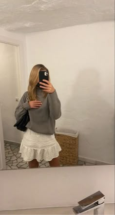 vanilla girl copenhagen style stockholm style white skirt mirror selfie blonde girl Street Style Stockholm, Style Stockholm, Uni Fits, Stockholm Style, Vanilla Girl, Copenhagen Style