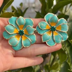 Exquisite Floral Reef Earrings In Teal And Yellow Enamel With Green Crystal Centers. Lightweight, Pierced. Boutique Packaging Includes Storage Bag New To Poshmark? Use Code Emmiesbling For $10 Off Your Purchase When You Open A New Account. Check Out My Other Listings If You Like Boho Hippie 60’s 70’s 80’s 90’s Y2k Retro Mcm Pin-Up Beach Western Pool Coachella Festival Southwestern Bohemian Vintage Ig Instagram Tik Tok Gypsy Spell Vici Nasty Gal, Misguided, House Of Cb, Quay, Windsor, Lulus, H&M, Vintage Turquoise Flower Earrings, Yellow Flower-shaped Earrings For Party, Vintage Green Earrings For Summer, Vintage Gold Flower Earrings For Spring, Gold Vintage Flower Earrings For Spring, Elegant Yellow Flower Earrings For Summer, Yellow Flower-shaped Jewelry With Flower Decoration, Elegant Yellow Flower-shaped Jewelry With Flower Decoration, Yellow Flower Charm Earrings For Spring