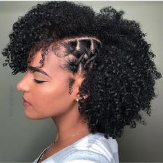 Black Hair Products, New Natural Hairstyles, Twisted Hair, Instagram Hairstyles, Hair Upstyles, Oval Face Hairstyles, Pelo Afro, Peinados Fáciles Para Cabello Corto