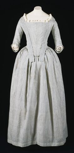 Striped cotton round gown (robe à l'anglaise), American (West Chester, Pennsylvania), c. 1775-1780s. Ohio Cincinnati, North Philadelphia, Colonial Dress, Antique Dresses