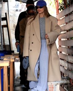 Hailey Bieber Winter Outfits, Hailey Bieber Winter, Hailey Bieber Outfits Street Style, Iconic Celebrity Couples, Hailey Baldwin Style, Fashion Trend Forecast