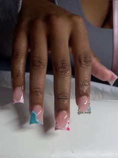 Short Acrylics With Design, Nails Acrylic Duck Short, Short Nails Astethic, Duck Nail Ideas Short, Cute Short Colorful Nails, Cute Short Duck Nail Sets, Short Nails Duck, Beginning Nail Designs, Acrylic Duck Nail Designs