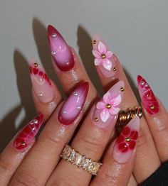 🙏 Thank you for stopping by and supporting a small business!💖 ⭐⭐ Get your salon quality nails at home with Lisa Press On Nails ⭐⭐ All sets are made with GEL nail polish with 4-6 layers of coating. These nails are reusable, if you take it off right. For instruction, please message me. ⭐⭐ Each set comes with 10 handmade press on nails, a mini file, a mini buffer, a cuticle stick. ⭐⭐ Measurements Please measure your own nail and find your size from our picture guide. We totally can do custom size Flower Summer Nails, Fake Acrylic Nails, 3d Nail Designs, Nails Gel Nails, Custom Press On Nails, Simple Acrylic Nails, Nails Fake, Nails Gel