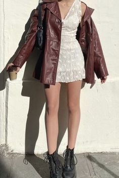 Heather Aesthetic, Boots Outfit Ideas, Noah Kahan, Inspiration Tattoos, Looks Street Style, Blair Waldorf, Grunge Style, Mode Inspiration