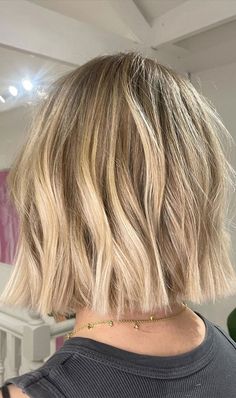 Blonde Hair Colour Ideas, Dirty Blonde Hair With Highlights, Edgy Blonde Hair, Dirty Blonde Hair Color Ideas, Ashy Blonde Hair, Beachy Blonde, Sunkissed Hair, Blonde Balayage Hair, Balayage Hair Color Ideas